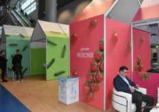 The Fresh HUB relaxation lounge, sponsored by Mucci Farms, was very well attended. It was being used to relax, to work and people met up for meetings. 